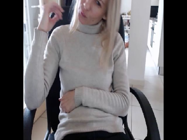 Live sex webcam photo for IndianaBella #271291186