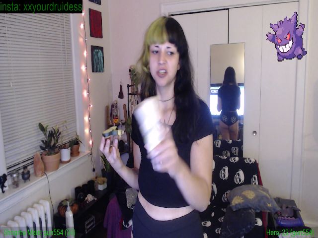 Live sex webcam photo for YourDruidess #271290597