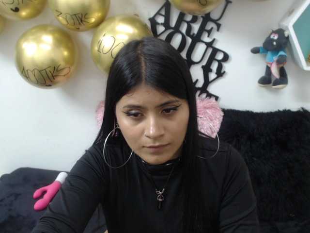 Live sex webcam photo for HONEYMIA #271286370