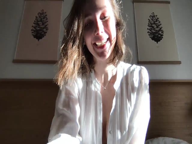 Live sex webcam photo for LaLune #271295015