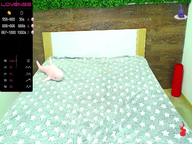 Live sex webcam photo for YR_hot_Erica #271287646