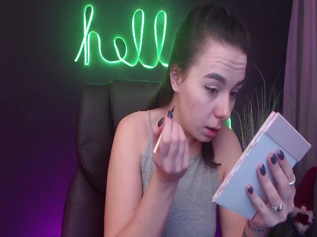 Live sex webcam photo for DinaD #271294205