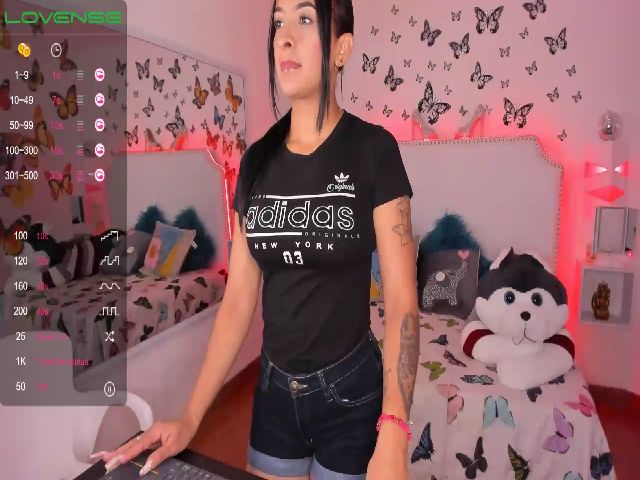 Live sex webcam photo for Camila_franco #271292083