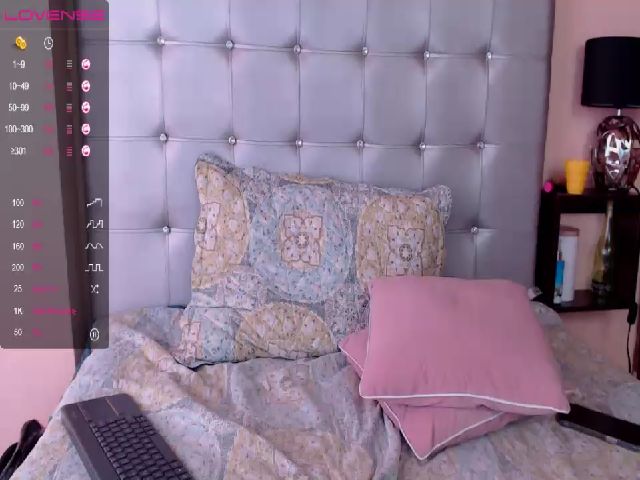 Live sex webcam photo for TAMMY_ANDRADE #271295109