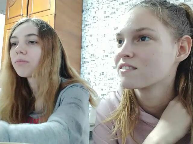 Live sex webcam photo for Tessa005 #271294035