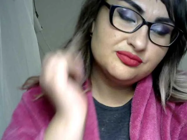 Live sex webcam photo for JessDream #271297518