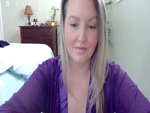 Live sex webcam photo for SexiiSecret #271295357