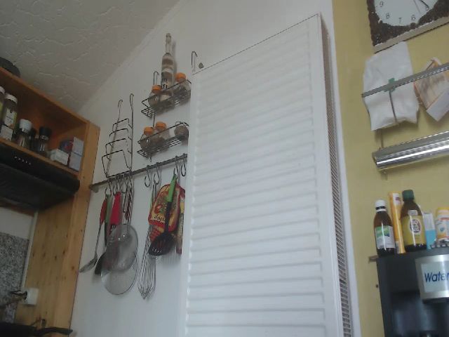 Live sex webcam photo for Ally_Hottie #271291365