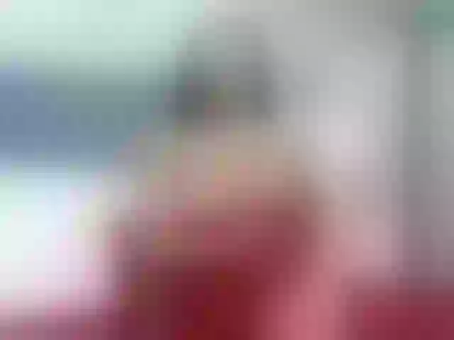 Live sex webcam photo for LilyMiler #271297946