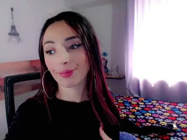 Live sex webcam photo for Laurenparis #271297506