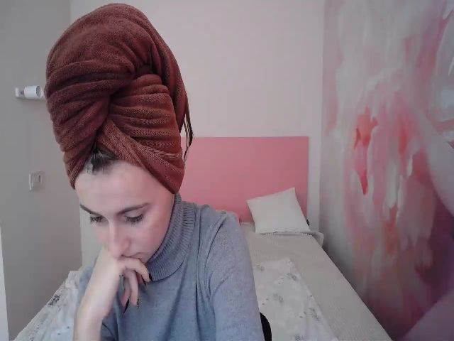 Live sex webcam photo for TinaMacey #271300910