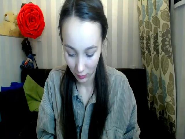 Live sex webcam photo for FloraRood #271296247