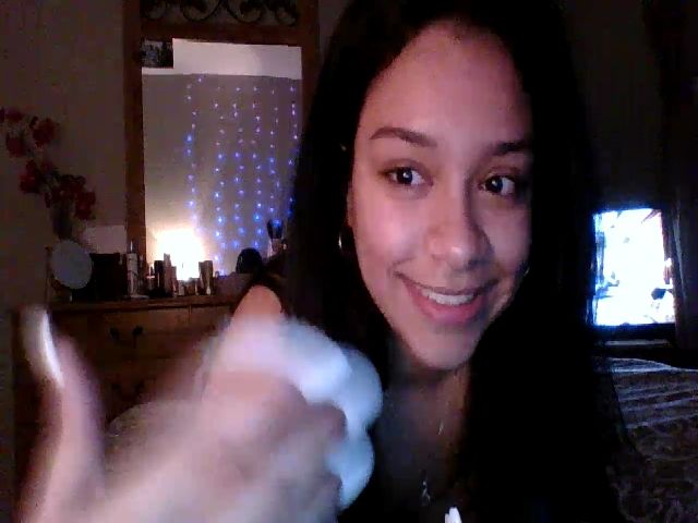 Live sex webcam photo for Adrianaxo1 #271286996