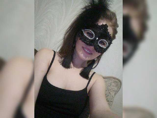 Live sex webcam photo for Molly-sex #271297176