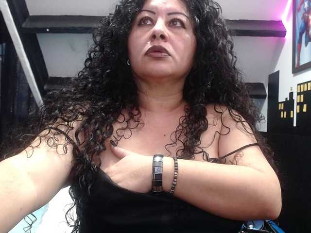 Live sex webcam photo for cherry-spit #271293302