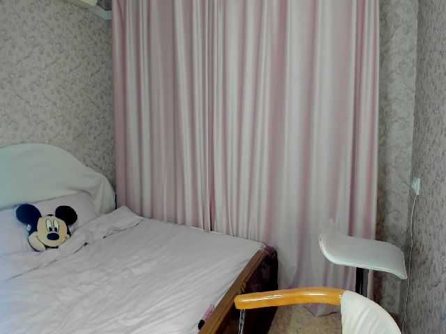 Live sex webcam photo for Red_Canary #271287920