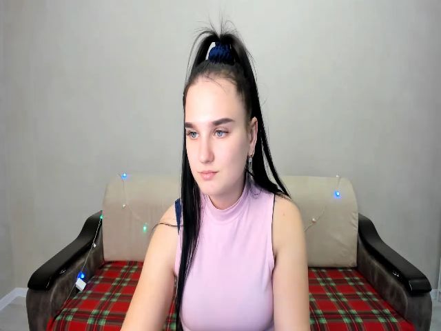 Live sex webcam photo for LilyAllen20 #271294829