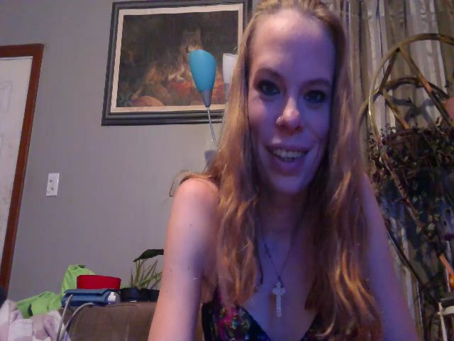 Live sex webcam photo for PrincessV7 #271290363