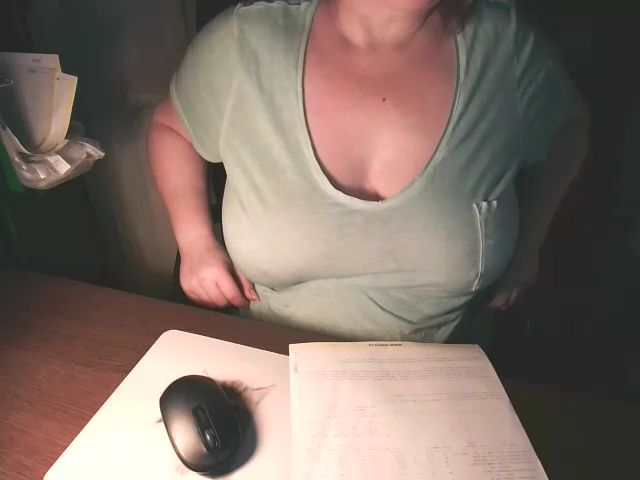 Live sex webcam photo for Rannia235 #271300304