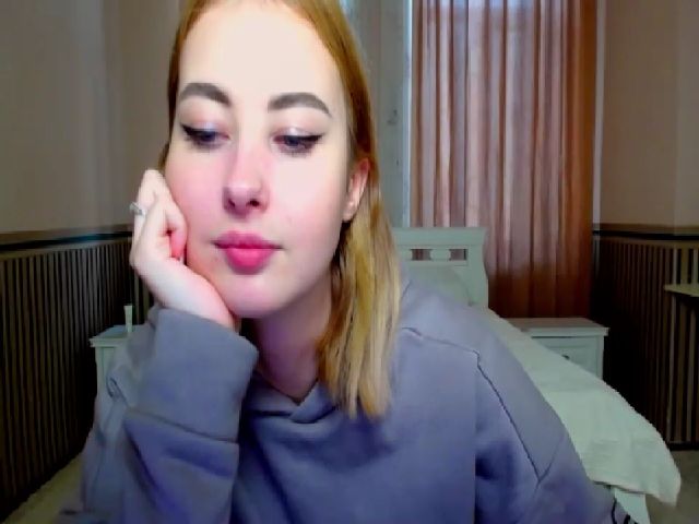 Live sex webcam photo for Viki_Deep #271293882