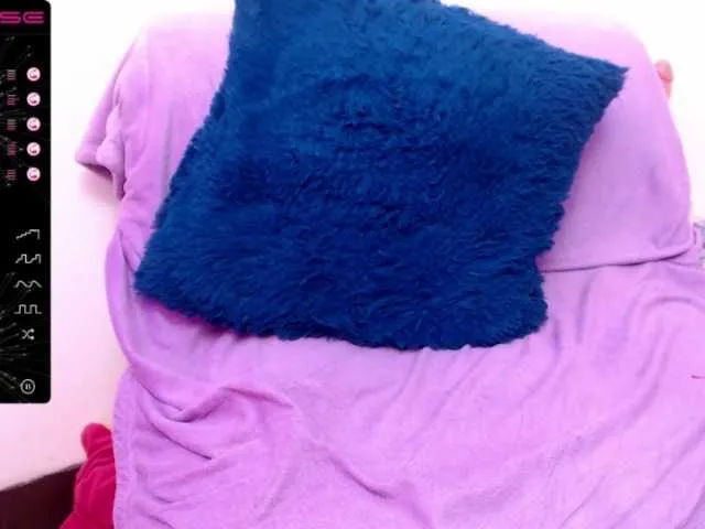 Live sex webcam photo for aishaaovit #271285920