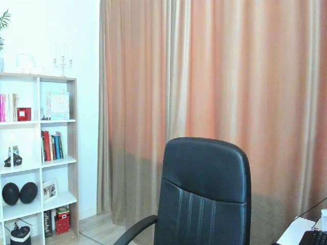 Live sex webcam photo for Katheryne_kh #271291939