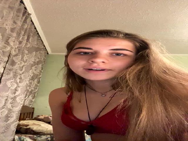 Live sex webcam photo for Dancelady18 #271300837