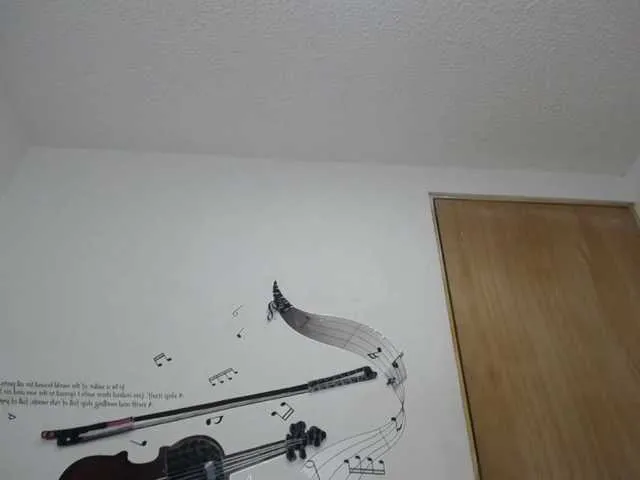 Live sex webcam photo for Vickyjuicy2 #271297210