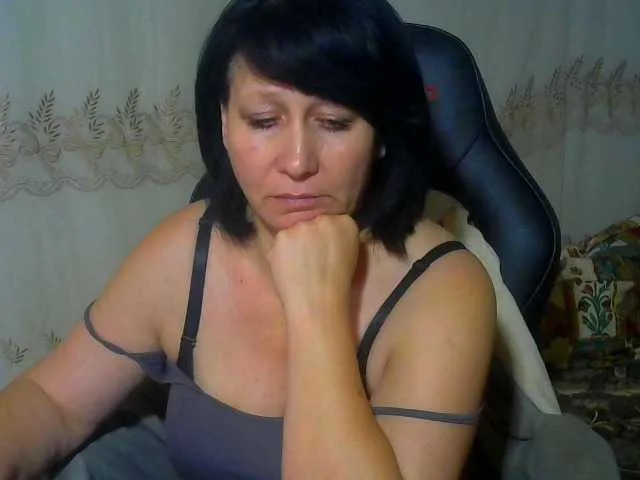 Live sex webcam photo for xxdaryaxx #271309552