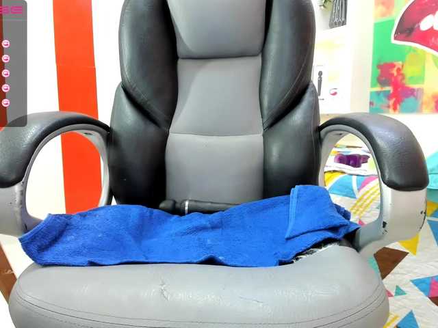 Live sex webcam photo for miagoth #271302933