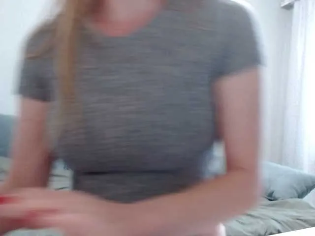 Live sex webcam photo for Malinkae #271309579