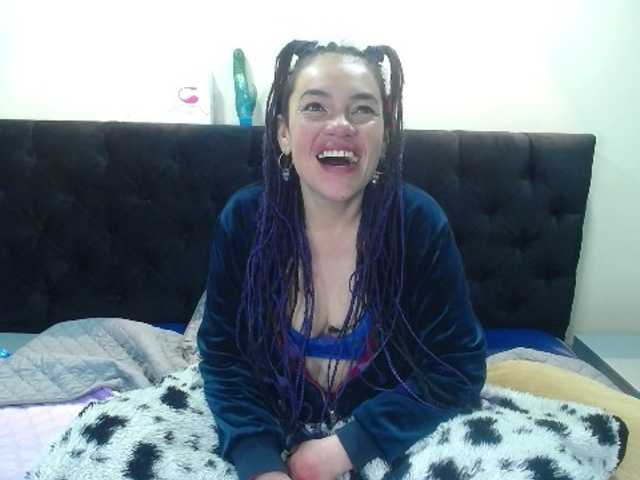 Live sex webcam photo for lola-vonnyroc #271314700