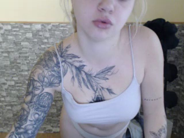 Live sex webcam photo for KalipsoHun #271307613