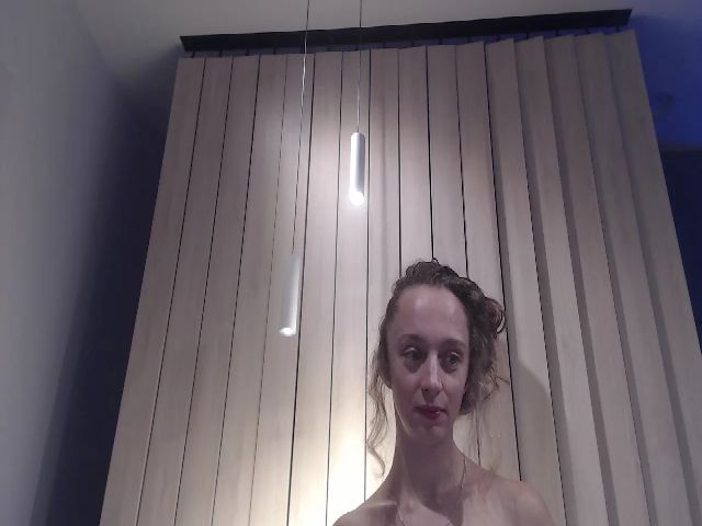 Live sex webcam photo for Innocent_Miss #271311403