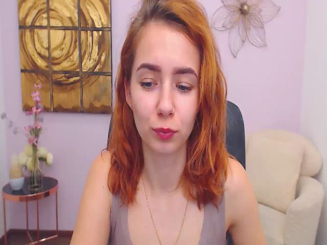 Live sex webcam photo for MircellaGrey #271303649