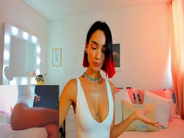 Live sex webcam photo for Liz_steele #271315681