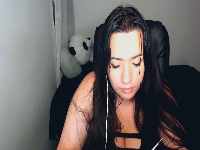 Live sex webcam photo for Hela_one #271303150