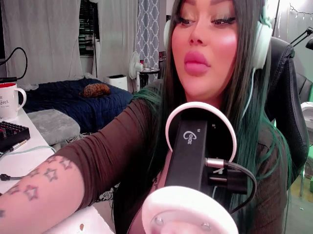 Live sex webcam photo for BoootySTAR #271305200