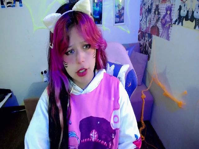 Live sex webcam photo for Aria_Yummi #271304681