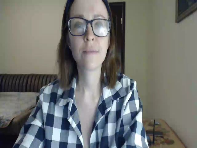 Live sex webcam photo for SmallUniverse #271308325