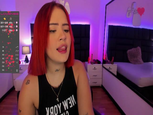 Live sex webcam photo for Shantalsweet #271311160