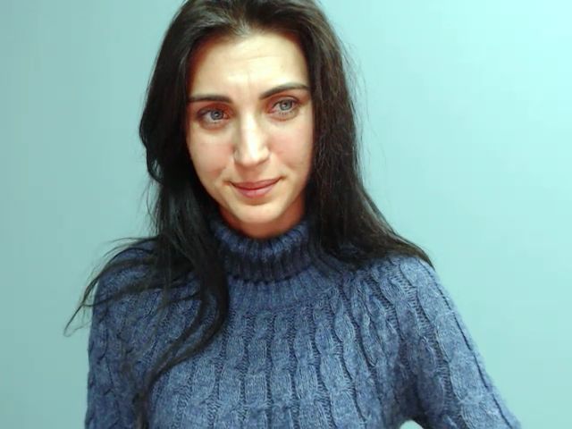 Live sex webcam photo for Miss_Vivian #271315961