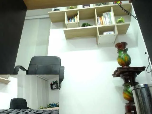 Live sex webcam photo for Atennas #271302659