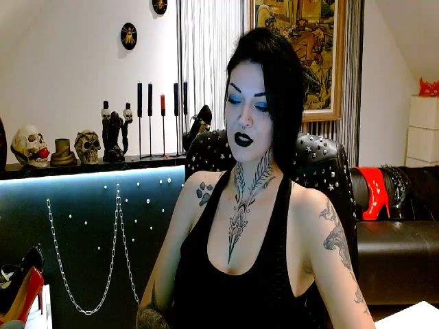 Live sex webcam photo for DaemonInk #271316118