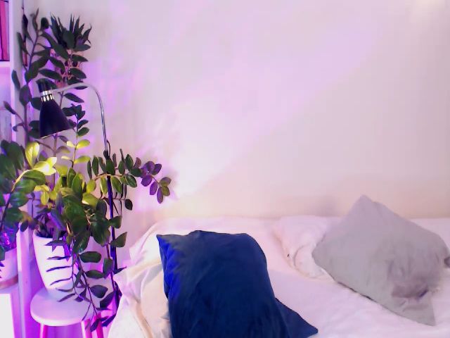 Live sex webcam photo for HarleyQX #271304351