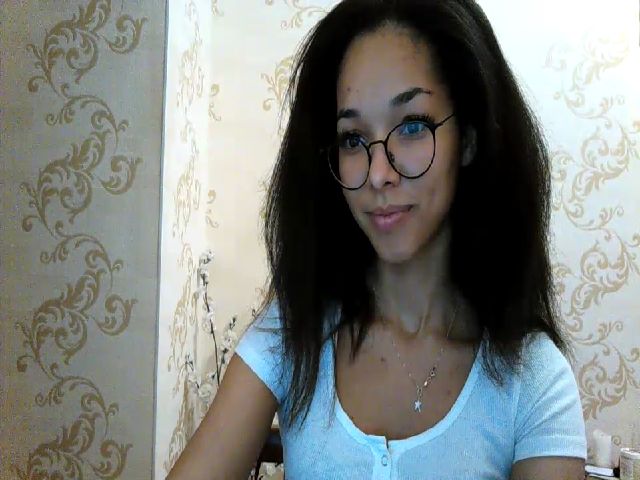 Live sex webcam photo for Carmel_Dee #271311016