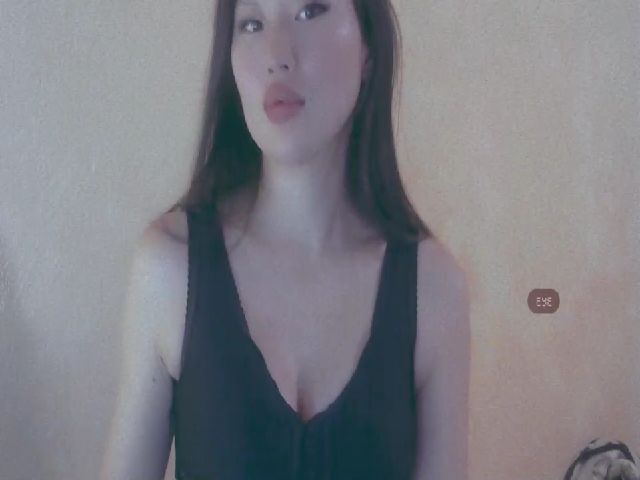 Live sex webcam photo for madmonkey_ #271303367