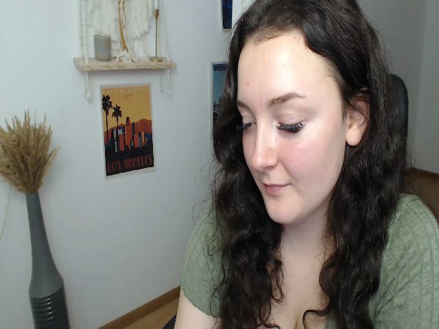 Live sex webcam photo for GloriaSparks #271308704