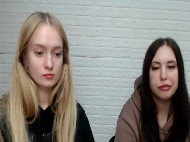 Live sex webcam photo for EmillyWillis #271305016