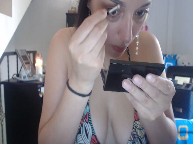 Live sex webcam photo for LAURA_VELIS #271311996